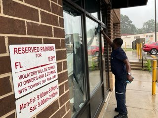 Commercial storefront glass ready for a scheduled window cleaning